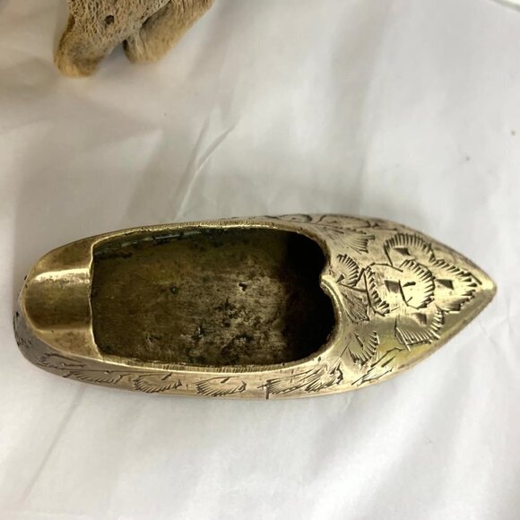Vintage Brass Shoe Ashtray from India - Picture 3 of 6
